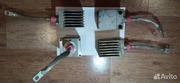 Силовые диоды Д 161-320 итириситор силовый тс 161