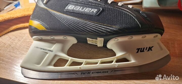 Хоккейные коньки bauer