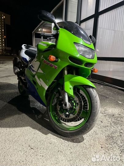 Kawasaki zx9r