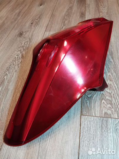 Фонарь задний правый внешний toyota rav4