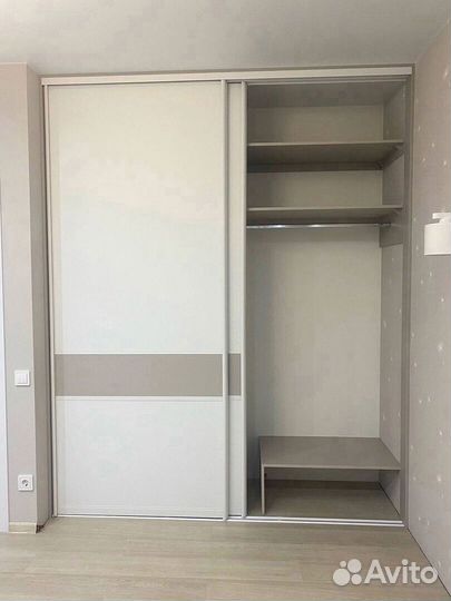 Шкаф-купе в стиле IKEA