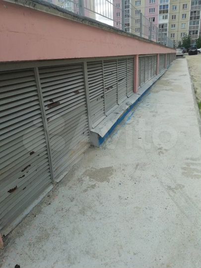 Машиноместо, 16 м²