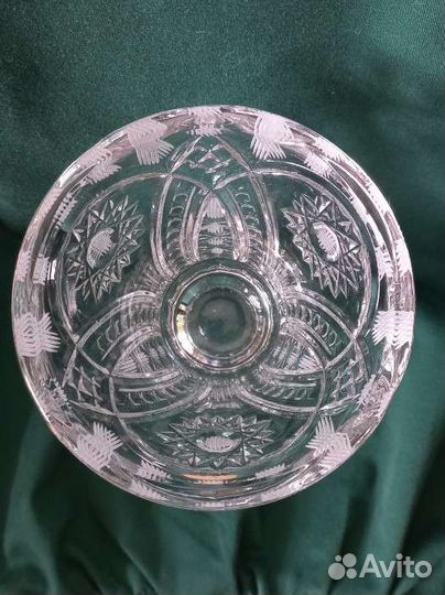 Хрустальная ваза