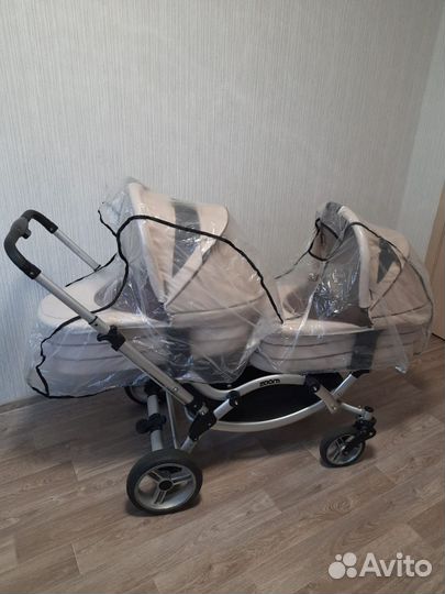 Коляска для двойни