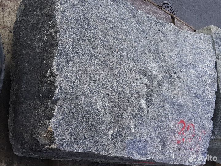 Блоки из гранита Габбро-диабаз