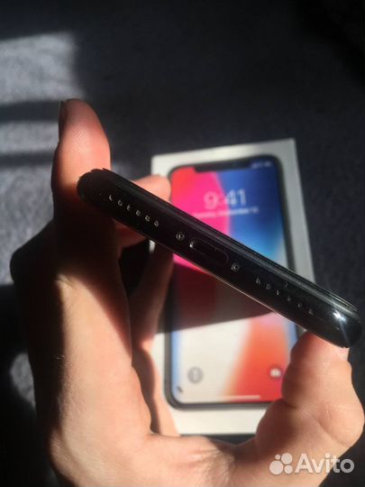 Телефон iPhone X 64 gb