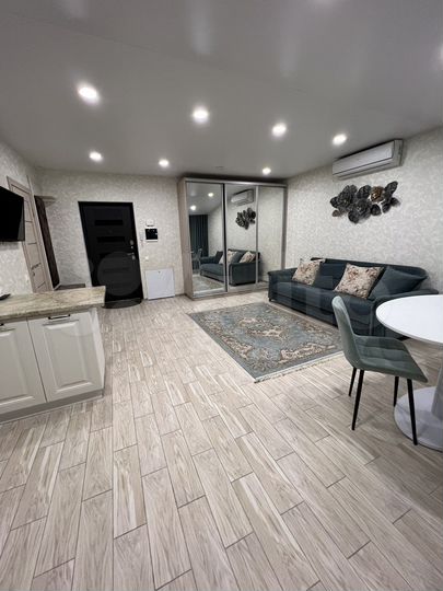 2-к. квартира, 60 м², 6/6 эт.