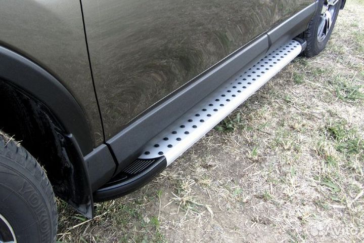 Пороги алюминиевые Toyota RAV-4 (2015)
