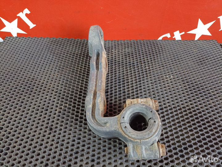 Кронштейн переднего стабилизатора Daf XF106