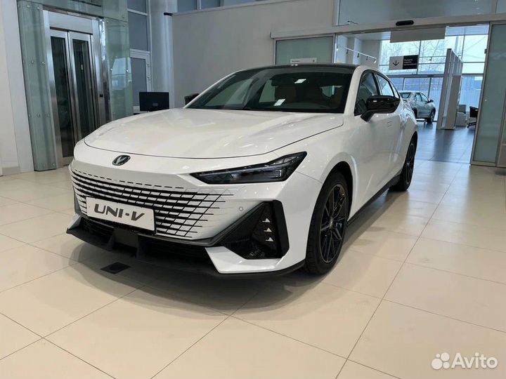 Changan UNI-V 1.5 AMT, 2023