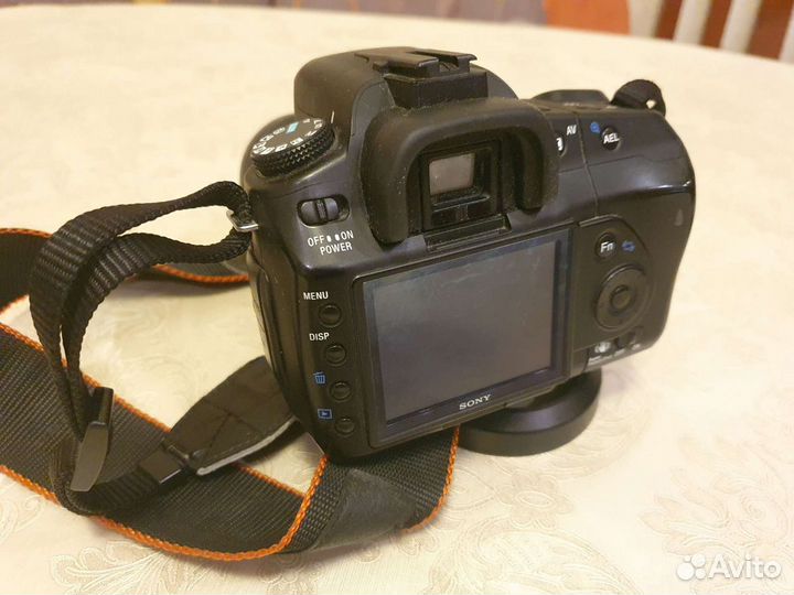 Зеркальный фотоаппарат Sony a200