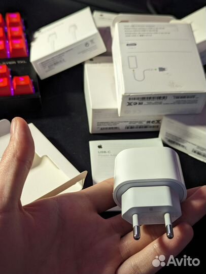 Зарядное устройство Apple 20w USB-C