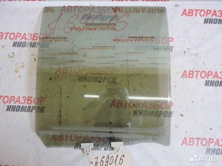 Стекло двери задней правой Infiniti QX 4 JR50 1996