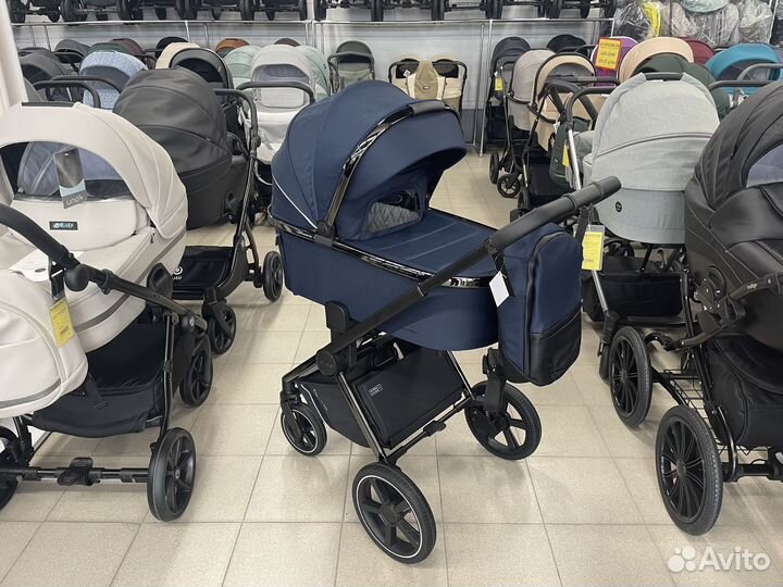 Детская коляска Carrello Ultimo Chrome 2 в 1