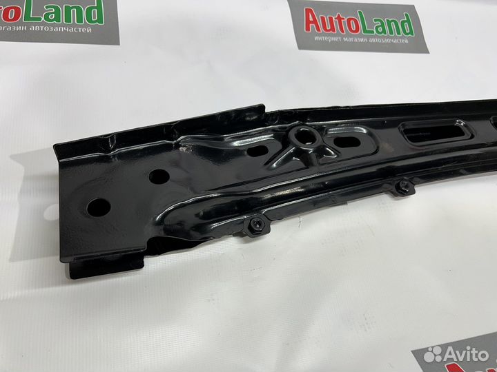 Нижняя поперечина рамки радиатора Лада Веста