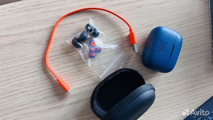 Беспроводные наушники JBL Tune 230 NC