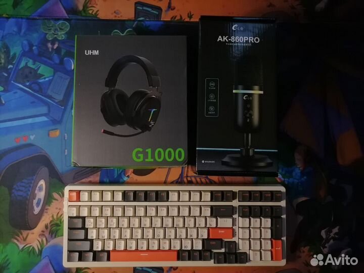 Клавиатура,наушники и микрофон