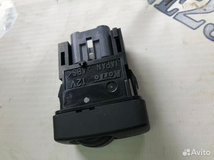 Кнопка регулировки фар Toyota noah