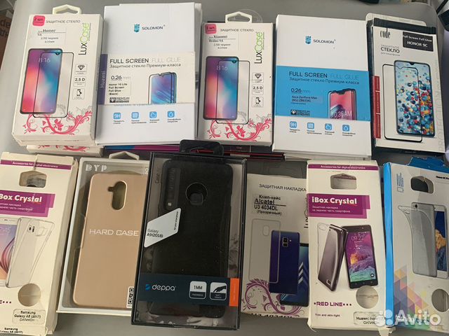 Защитные стекла и чехлы на старые модели