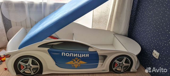 Детская кровать машинка