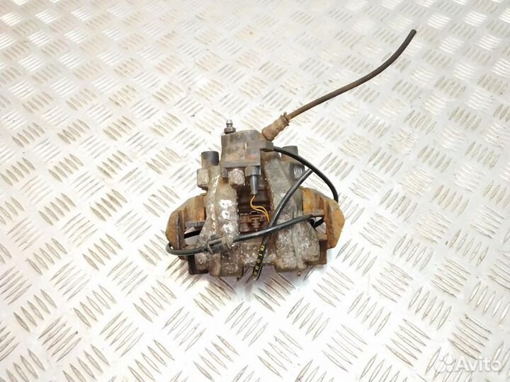 Суппорт тормозной задний правый Mercedes-Benz