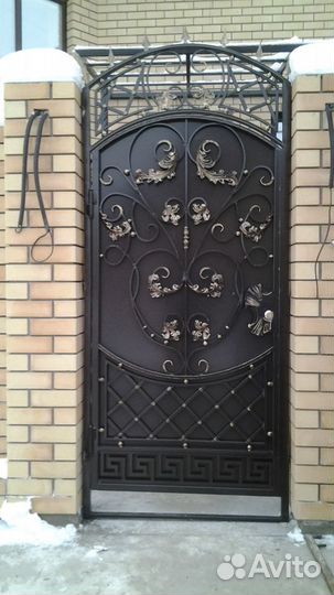 Мангал с крышей