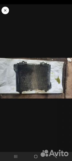 Радиатор охлаждения на kawasaki zzr 1100-2