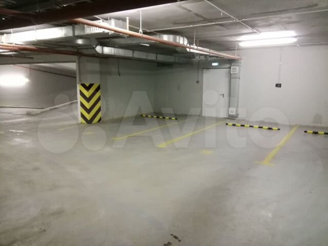 Машиноместо, 14 м²