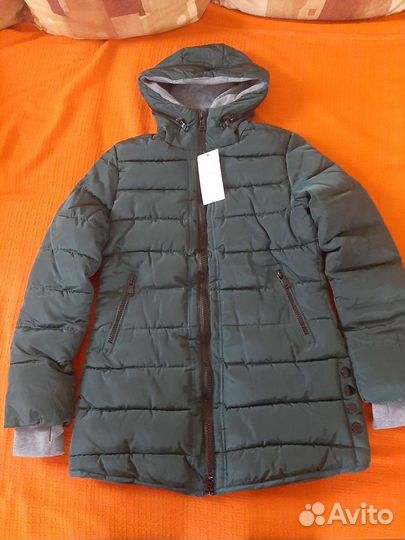 Куртка женская 46 размер новая