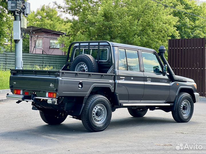 Toyota Land Cruiser 4.5 МТ, 2023, 35 км