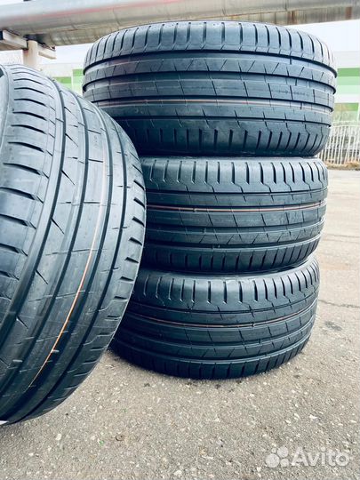 Ikon Tyres Autograph Ultra 2 SUV 285/50 R20