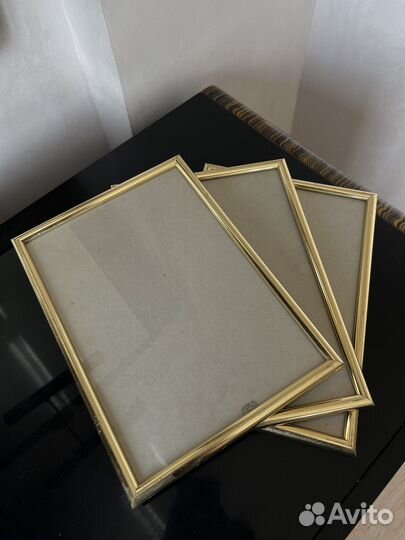 3 золотые рамки с потертостями