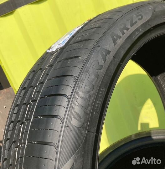 Arivo Ultra ARZ5 215/55 R18 99W