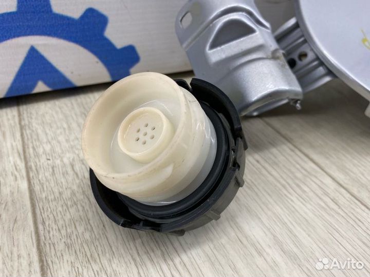 Лючок топливного бака Mitsubishi Asx 2.0 4B11