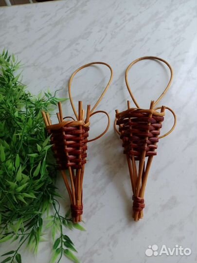 Корзинка из лозы с зеленью