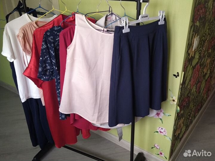 Женские вещи 42-44