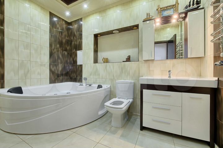 2-к. квартира, 80 м², 3/6 эт.