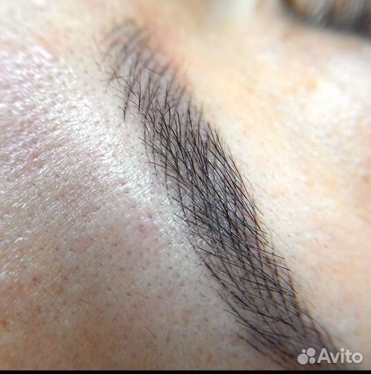 Микроблейдинг бровей