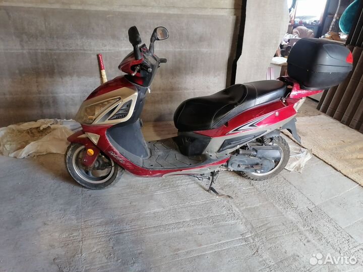 Продаю скутер