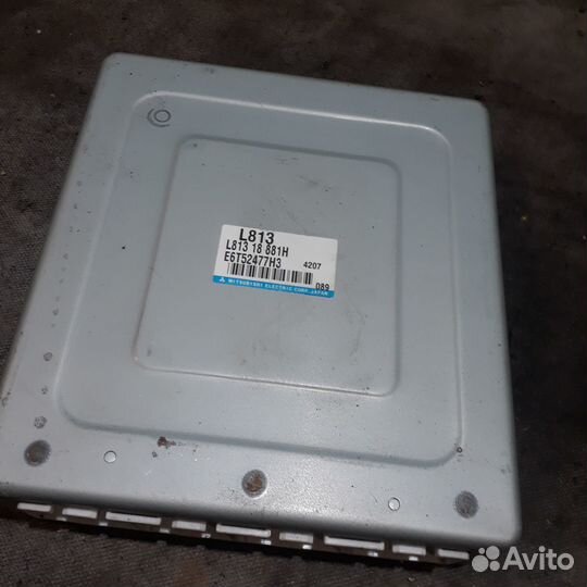 Блок эбу L813 18 881Н Мазда 6 GG двс 1,8