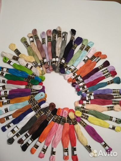 Нитки мулине разные