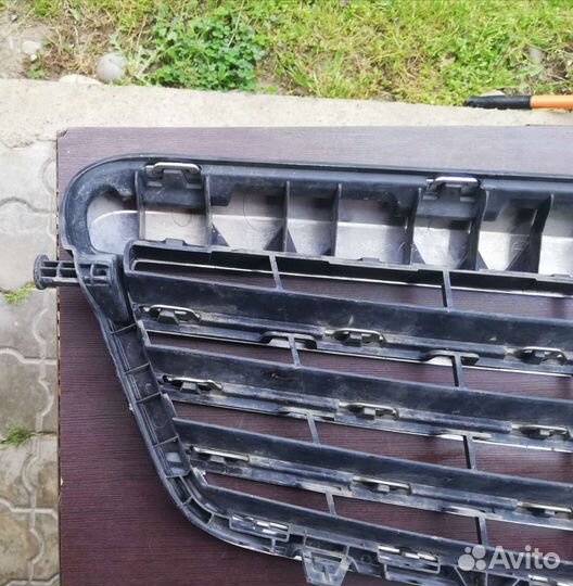 Решетка радиатора mercedes w212 до рест