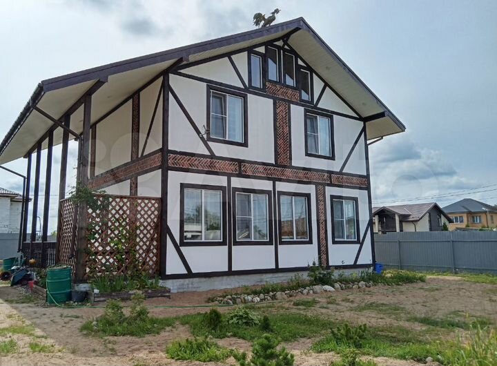 Дом 175 м² на участке 11 сот.