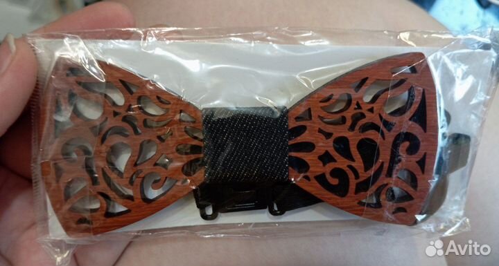 Бабочка деревянная