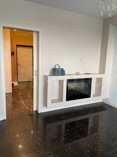 3-к. квартира, 130 м², 18/25 эт.