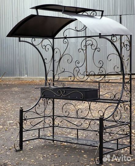 Беседка с мангалом