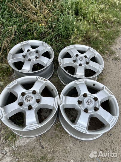 Оригинальные диски r18 Toyota Land Cruiser