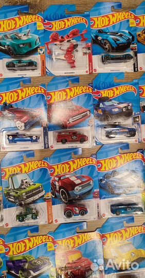 Машинка Hot wheels