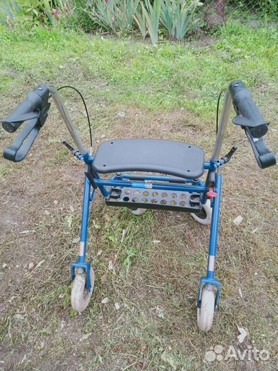 Ходунки для взрослых на колесах