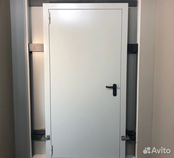 Дверь металлическая